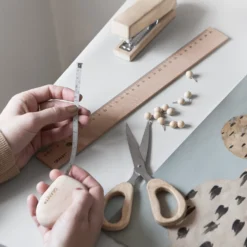 Schere Holz -Günstig Haushaltsgegenstände 372213 14371 scaled