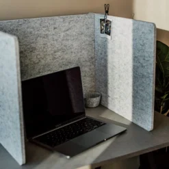 Screen Wall Felt Light Grey