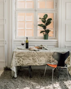 Tischdecke Stig Lindberg 140 X 250 Cm Poème D'Amour Hell Khaki Grün 11 Tischdecke Stig Lindberg 140 X 250 Cm Poème D'Amour Hell Khaki Grün -Günstig Haushaltsgegenstände 402323 36507 scaled